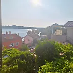 - Poljana